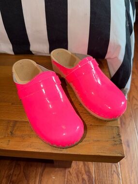 Clogs VERKA Neon Pink